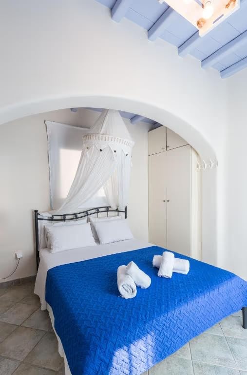 Dionis House 3