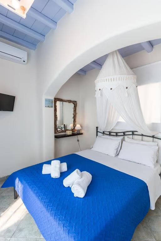 Dionis House 4