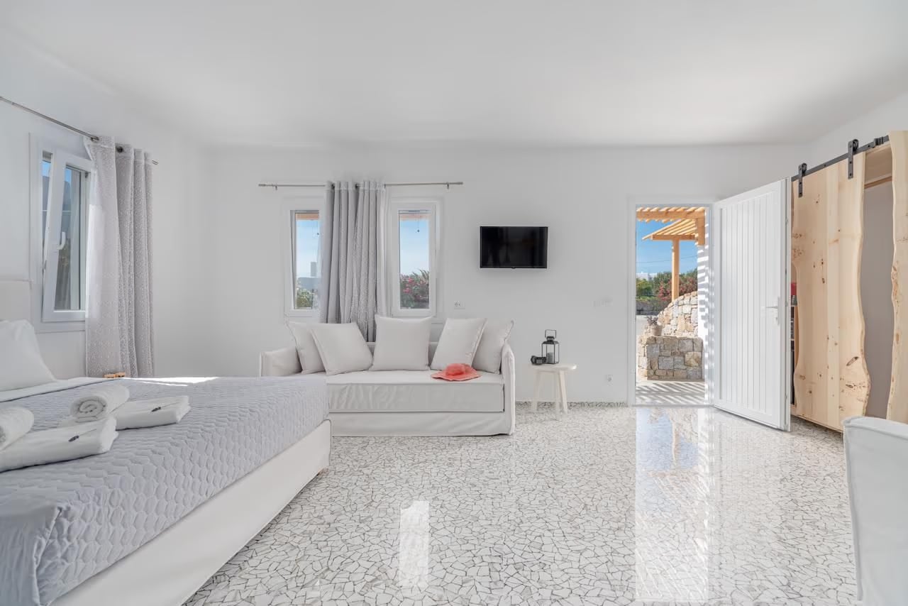 Sophie Suites
