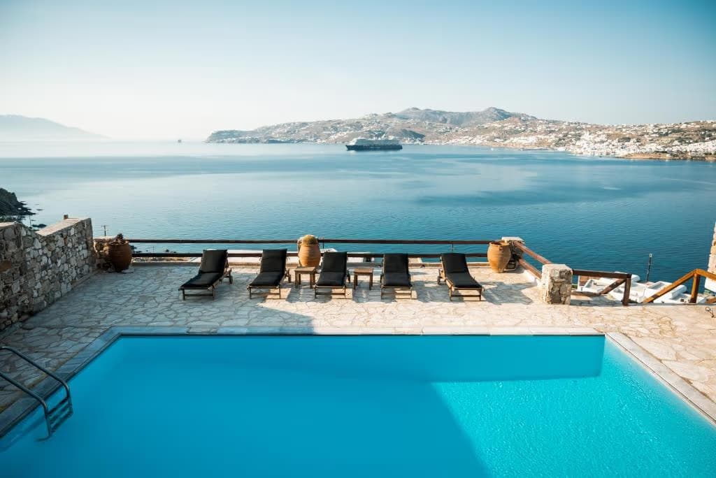 Villa of moments